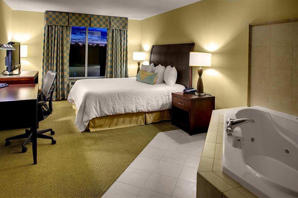 Hilton Garden Inn Richmond South/Southpark Colonial Heights Room photo